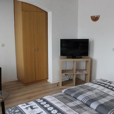 באד דירנברג Gasthof & Pension Zum Saalestrand מראה חיצוני תמונה