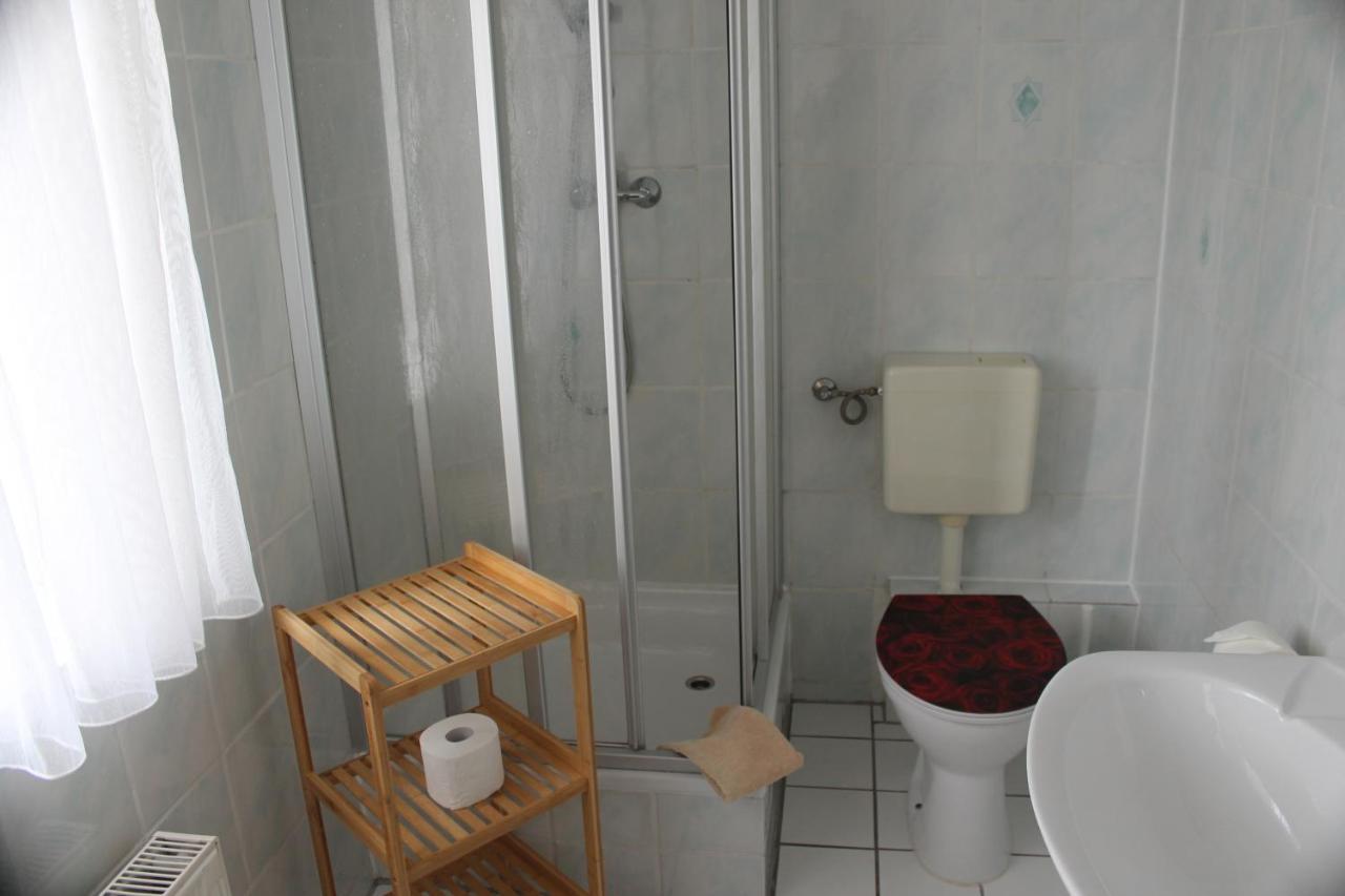 באד דירנברג Gasthof & Pension Zum Saalestrand מראה חיצוני תמונה