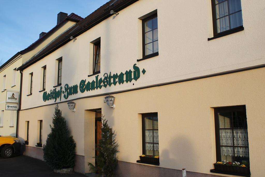 באד דירנברג Gasthof & Pension Zum Saalestrand מראה חיצוני תמונה